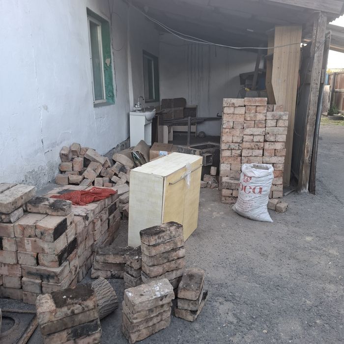 Продам печку с кирпичами