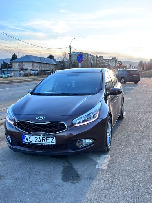 Kia ceed 2012 - 1.6 diesel - 128 CP