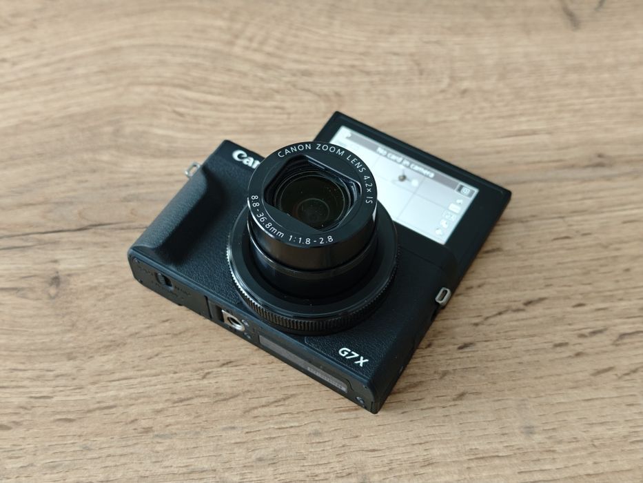 Canon G7X Mark III (Отличен)