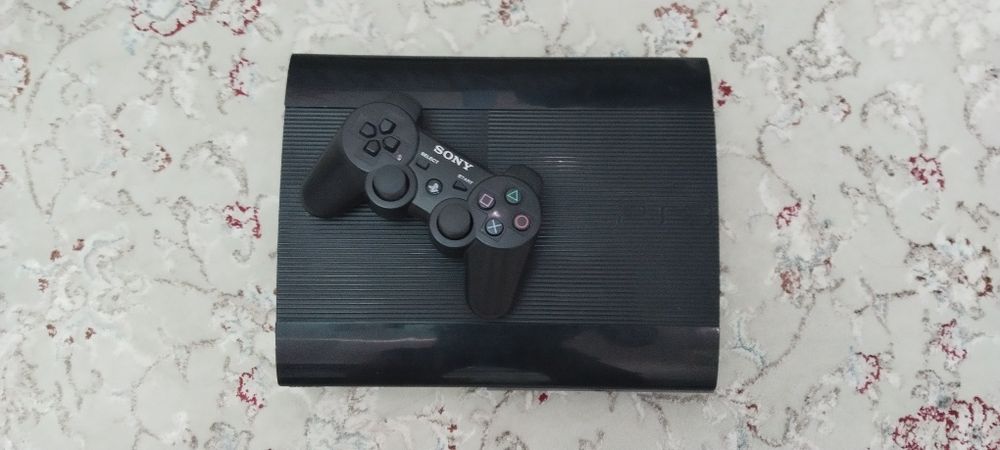 Продам б/у PlayStation 3 в рабочем состоянии