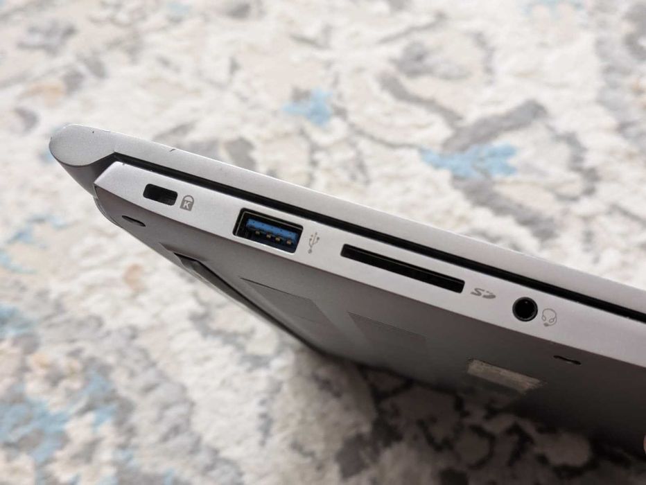 Laptop Acer Swift 3 SF314-55, 14" Full HD, i5-8265U, 8GB, SSD 512GB