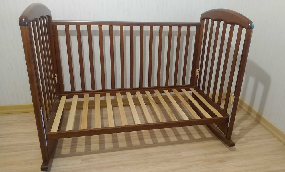 Кроватка детская