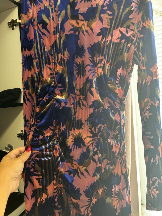 Прекрасна рокля лимитирана колекция от Зара