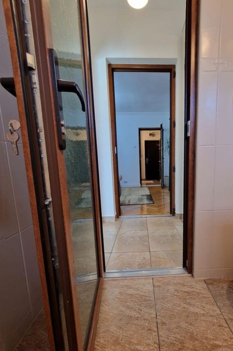 Vând sau închiriez apartament cu 2 camere, 60mp utili, complet mobilat si utilat.