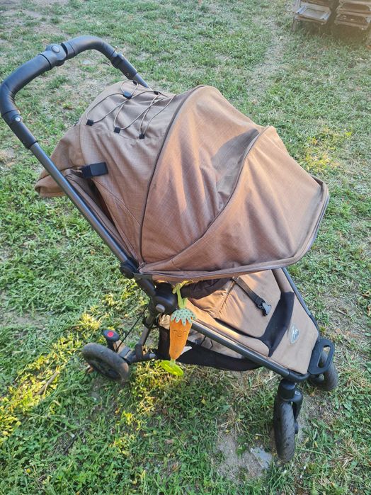 Детска сгъваема количка