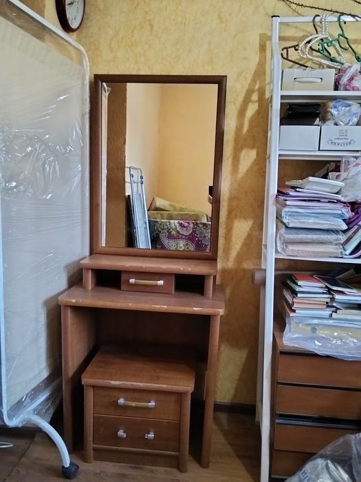 Мебель б/ у сделано в Польше