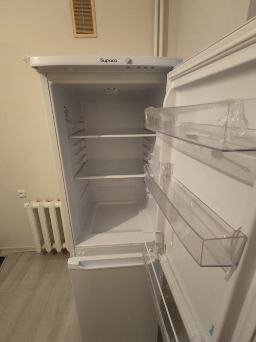 Холодильник Бирюса