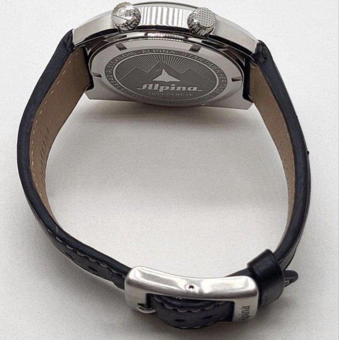 Швейцарские часы Alpina, механика с функцией GMT