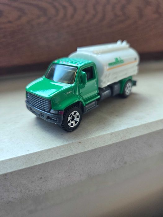 Matshbox Porsche , varios