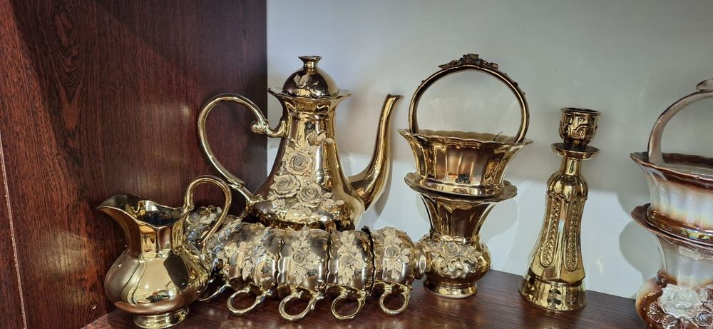 Продам сервиз,по 20000 тысяч