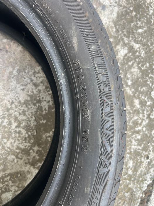 Anvelopele 225 50 18 vara Bridgestone