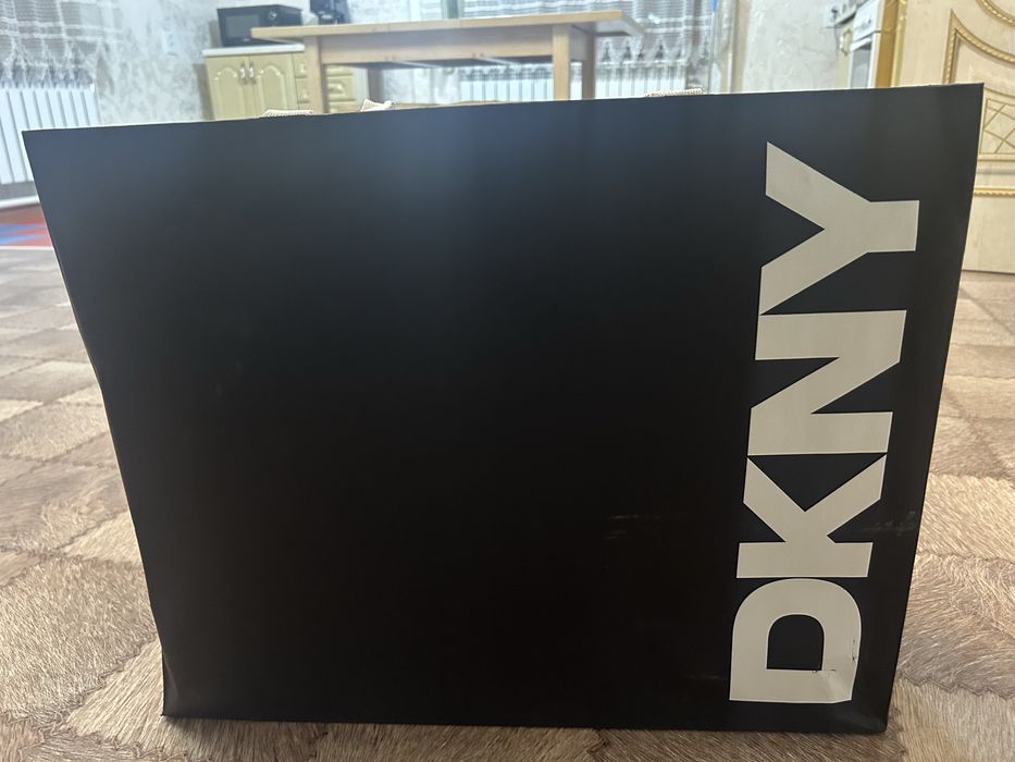 Сумка от DKNY оригинал