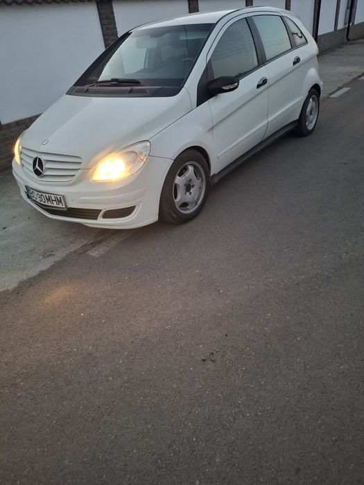 Mercedes benz B 180