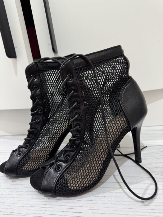 Продаются каблуки туфли для High heels