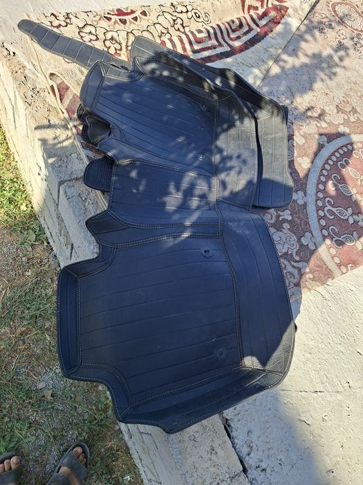 Камри 40/45  полик чёрный мощный