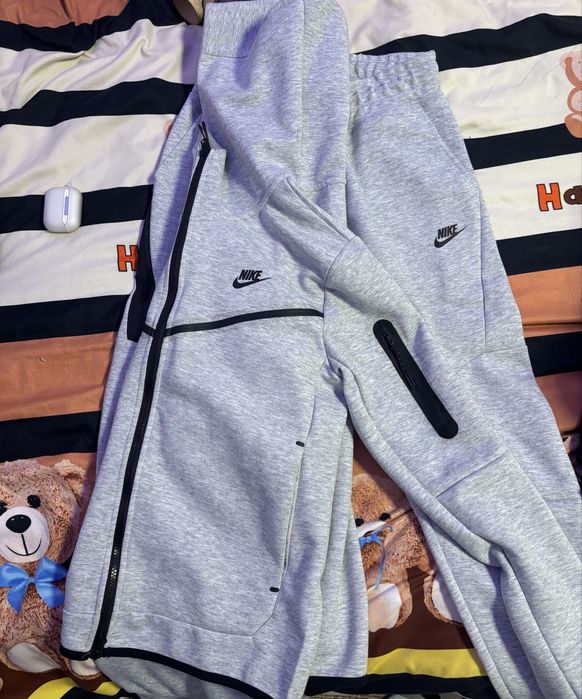 Compleu Nike Tech Gri