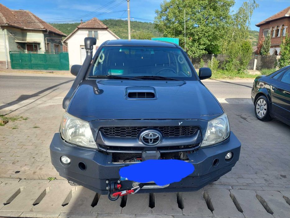 Vand Toyota Hilux, An de fabricatie 2010