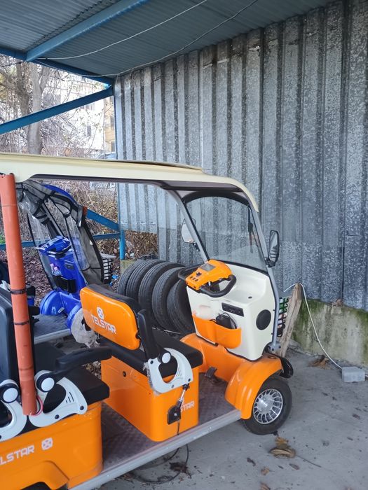 Електрическа голф количка