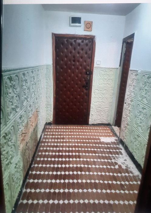 Vand apartament doua camere, parter, Ostroveni.