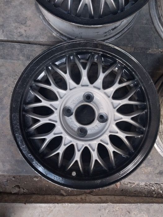 Диски R15 BBS. Два вареные. На Гольф 3.