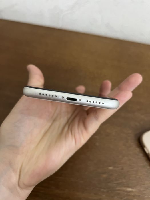 Продается iphone 11 128ГБ
