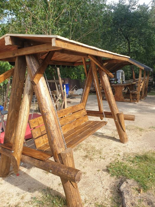 Lragăne .mese cu bănci .foișoare .căsuțe pt copii cuști de câini ..etc