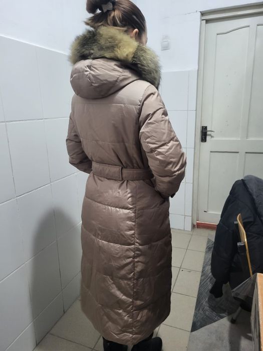 Куртка сатылады.