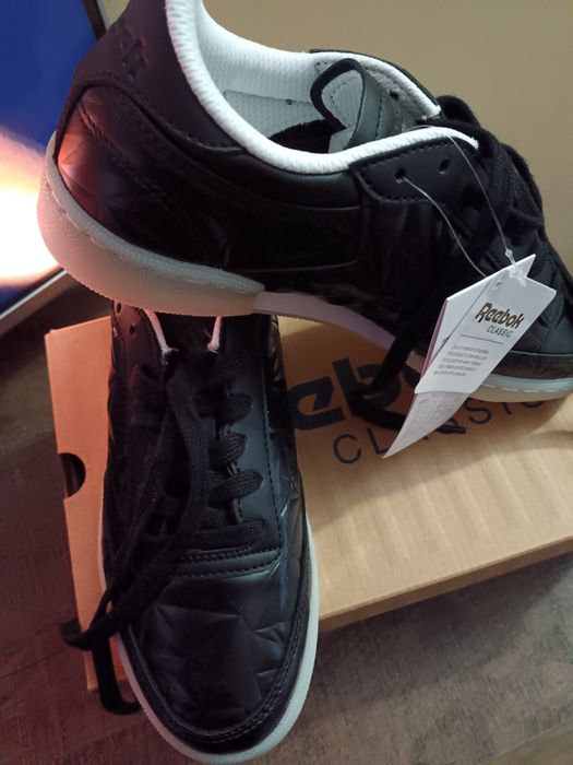REEBOK premium 37