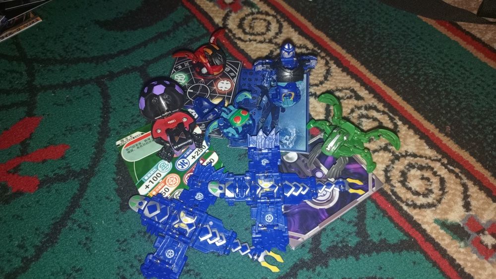 Продам бакуганы лотом 7 штук