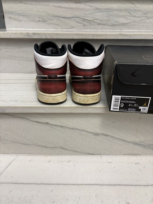 Jordan 1 Mid Wear-Away Chicago