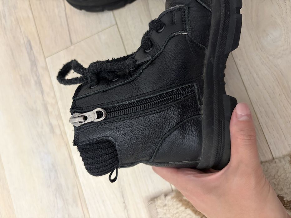 Детские весенние ботинки