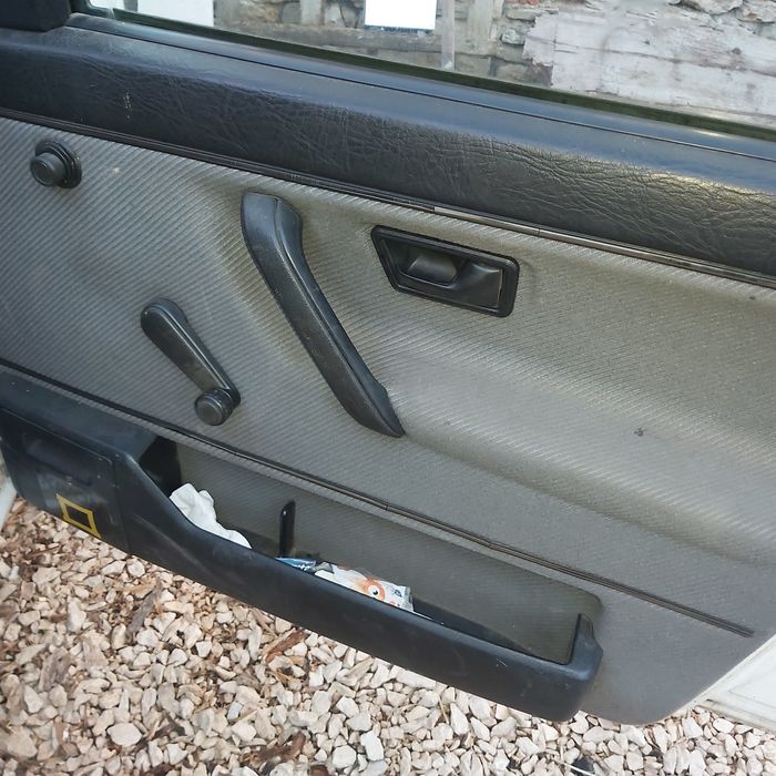 Фолксваген Голф 1.6