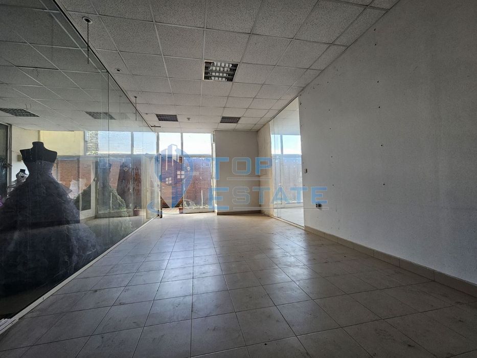 Продава се Офис в Велико Търново, Център - 32 кв.м за 799 €/кв.м - Снимка #1