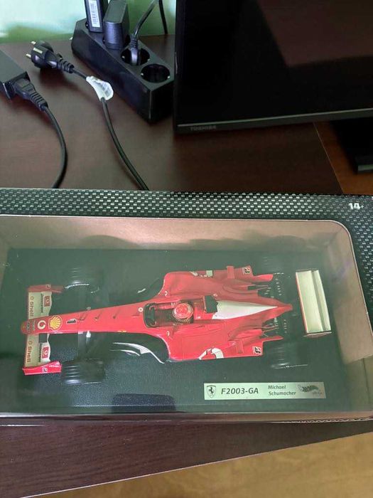 модели формула 1 Ferrari , Jordan Honda - HOT WHEELS -1.18 - 1.43