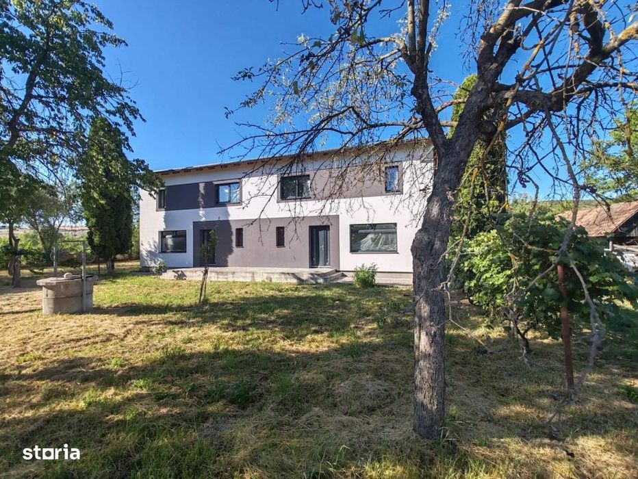 Duplex de vanzare, 180 mp utili, 1600mp curte, Dabaca