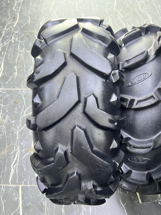 Продам резину на квадроцикл Deestone