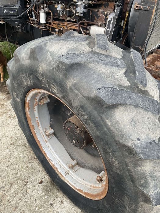 Vand 2 anvelope  380/70r28 (13,6r28)