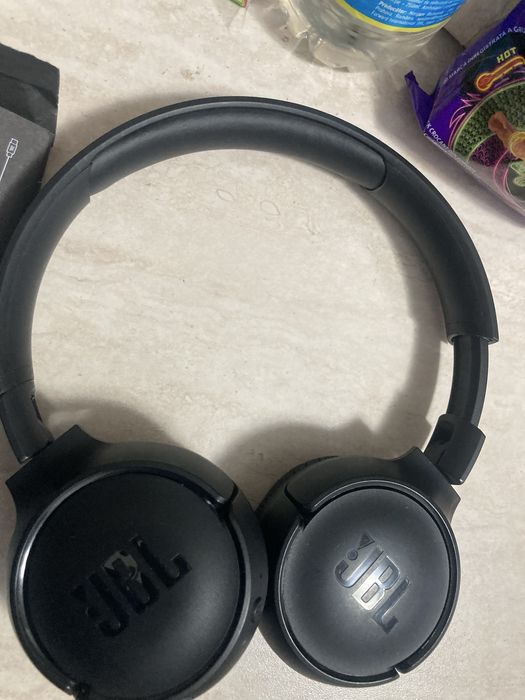 Casti JBL Tune 510 BT cu Bluethooth cu Defect