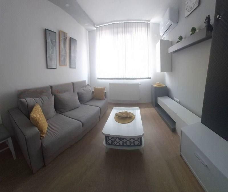 Дава се под наем Двустаен апартамент в София, Студентски град - 42 кв.м за 397.8 € - Снимка #2