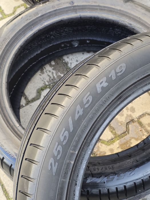 255 45 19 Michelin