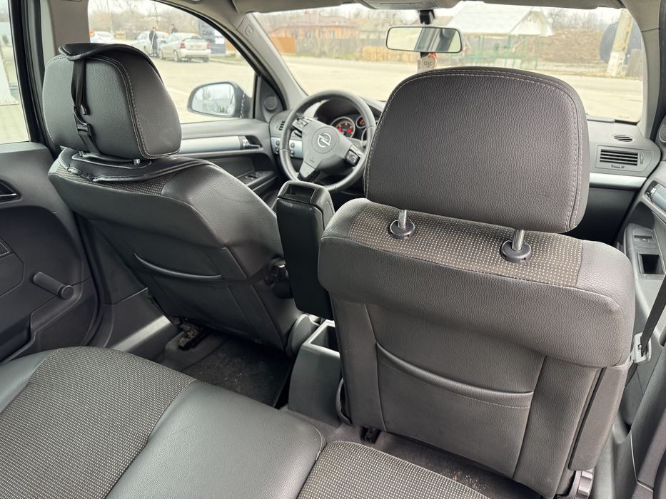 Opel Astra H 1.7 2010