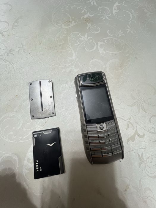 Vertu Ascent ti продам