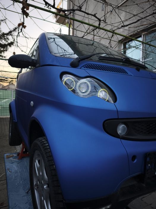 Продавам предна маска за Smart Кабриолет