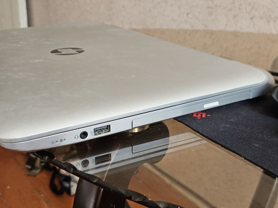 HP Pavilion 17 Intel Core i5 NVIDIA GeForce 840M