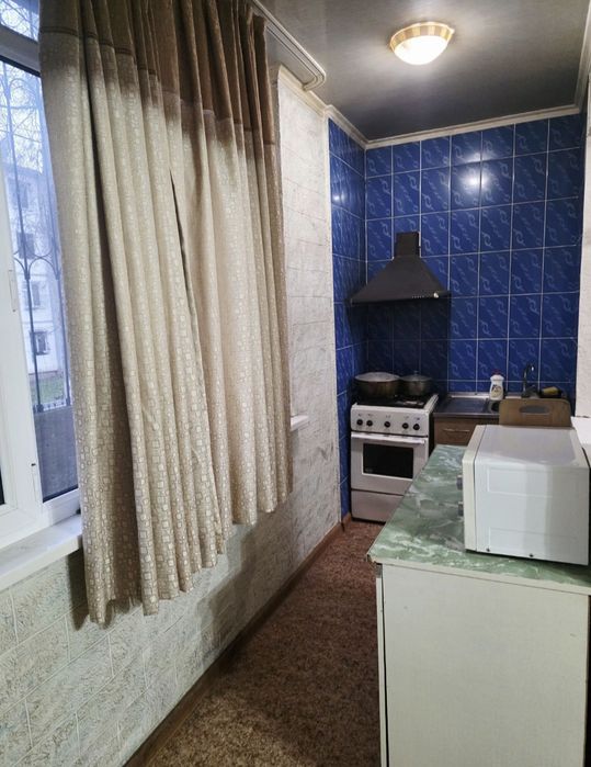 Юнусабад 13 квартал. Продается квартира  1/1/4