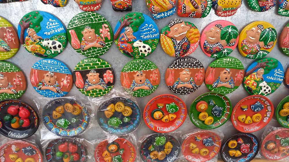 Сувенирные магниты разные