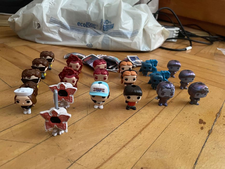 Stranger Things Kinder Joy Фигурки