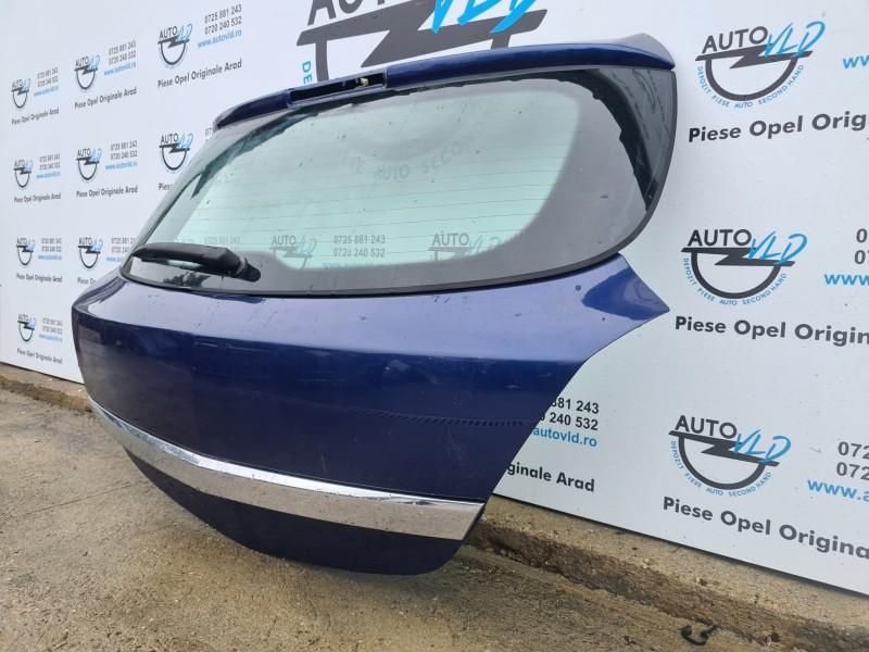 Haion cu luneta Opel Astra H GTC