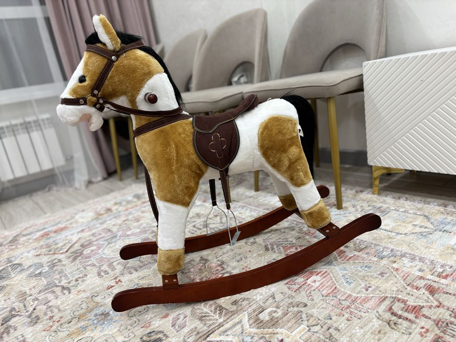 Продам Лошадку-качалку
