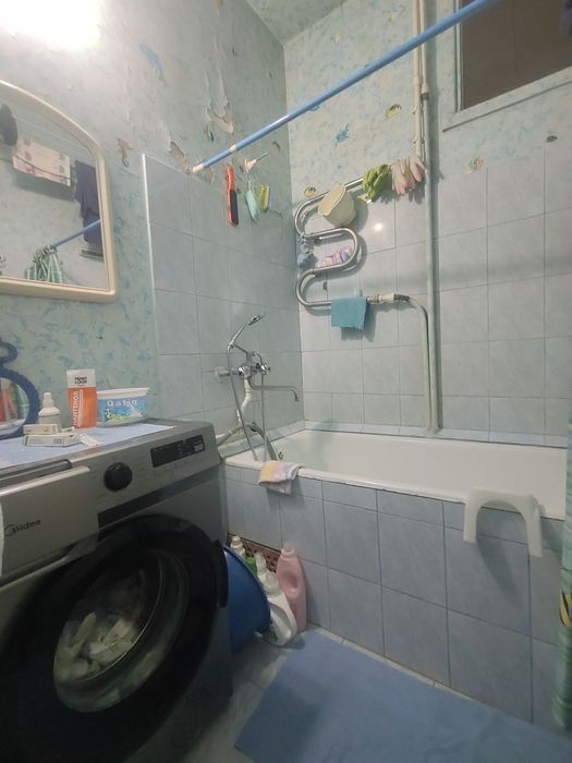 ЭКО базар Ялангач Парк Локомотив Продаётся 2 комнатная квартира